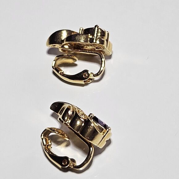 Vintage 2004 AVON Purple Rhinestone Clear Accents Clip On Gold Tone Earrings - Picture 8 of 9